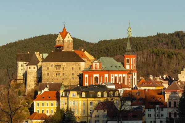 Summer Season Begins at Loket Castle